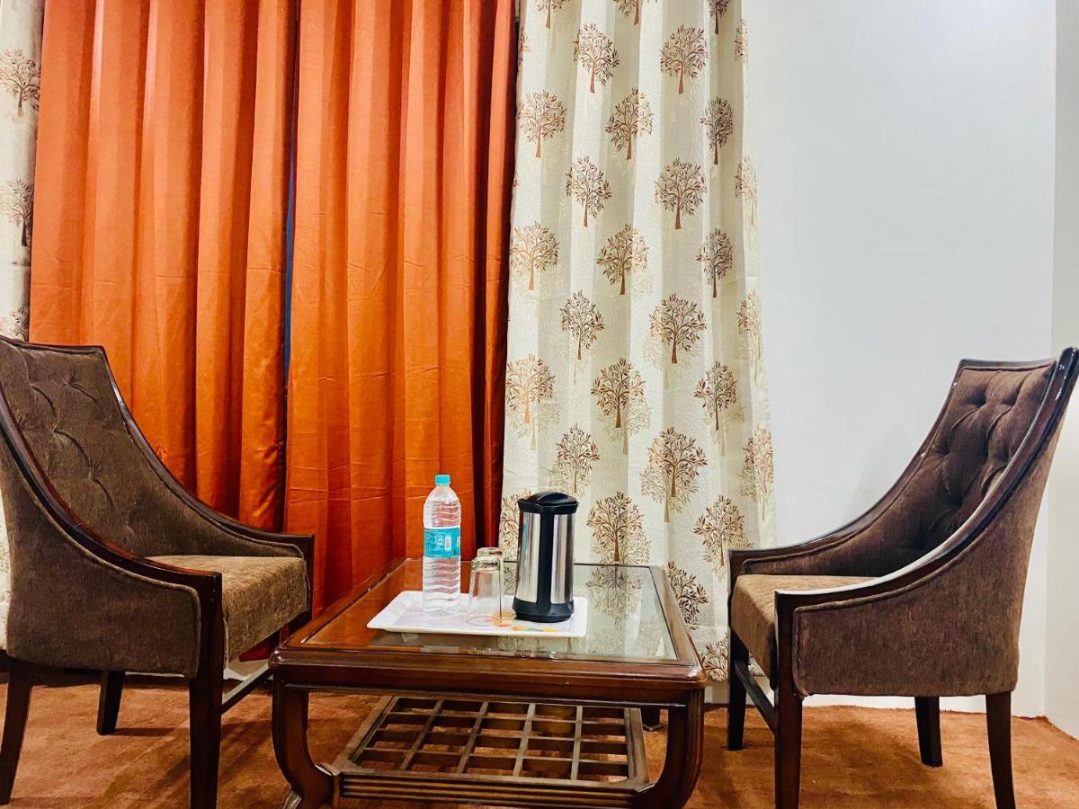 Royal Green Mashobra - Mountain And Valley View Rooms شيملا المظهر الخارجي الصورة