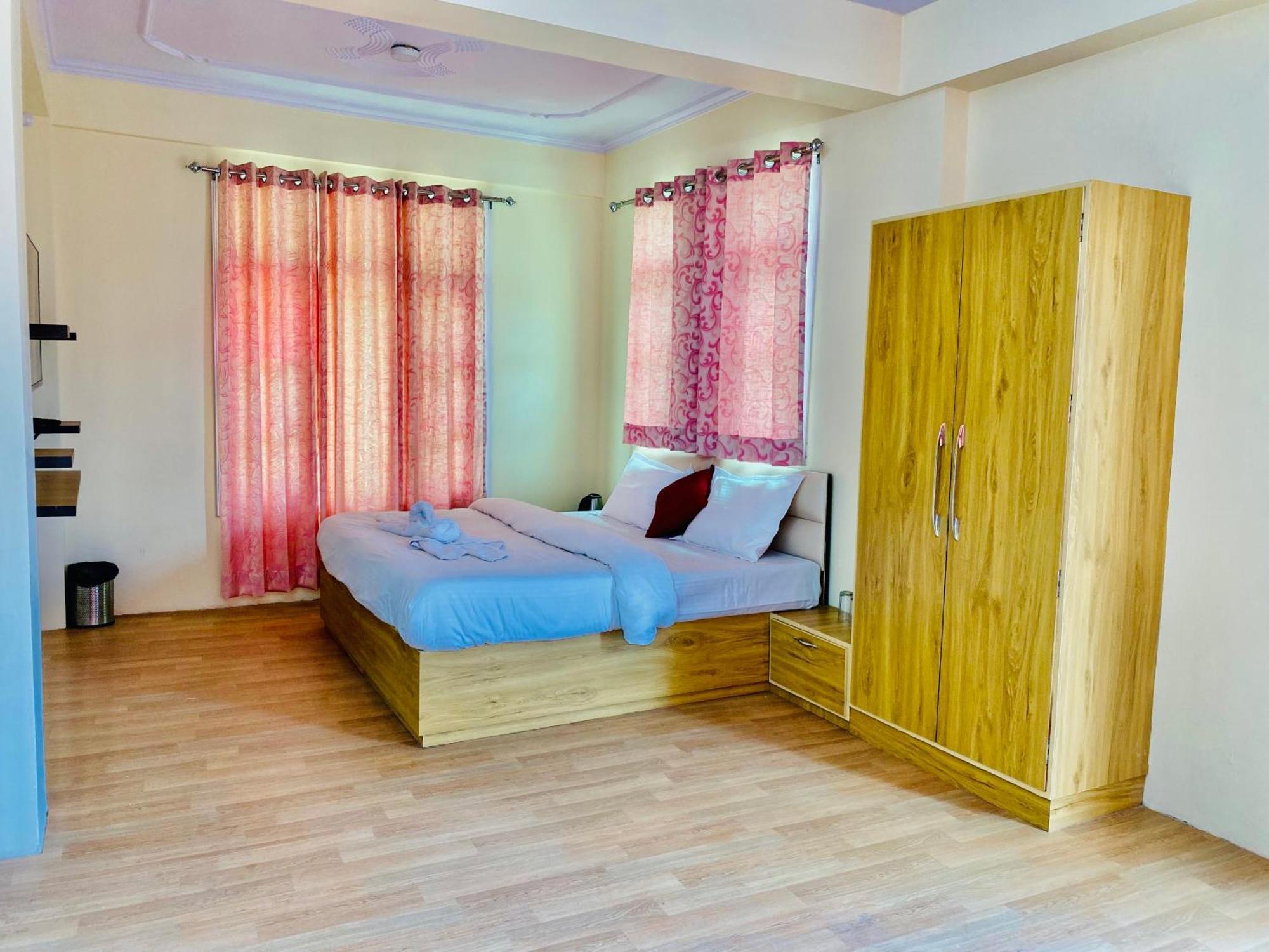 Royal Green Mashobra - Mountain And Valley View Rooms شيملا المظهر الخارجي الصورة